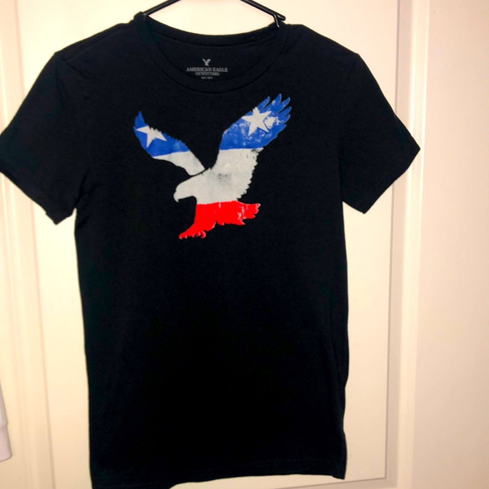 American Eagle- mens XS- Black Tshirt. No tags. But never worn.